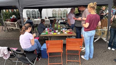Foto 6 van 6 bij het verslag van Straat initiatief