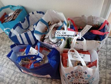 Tassen met pakketjes