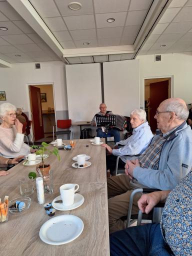 Foto 2 van 6 bij het verslag van Burendag